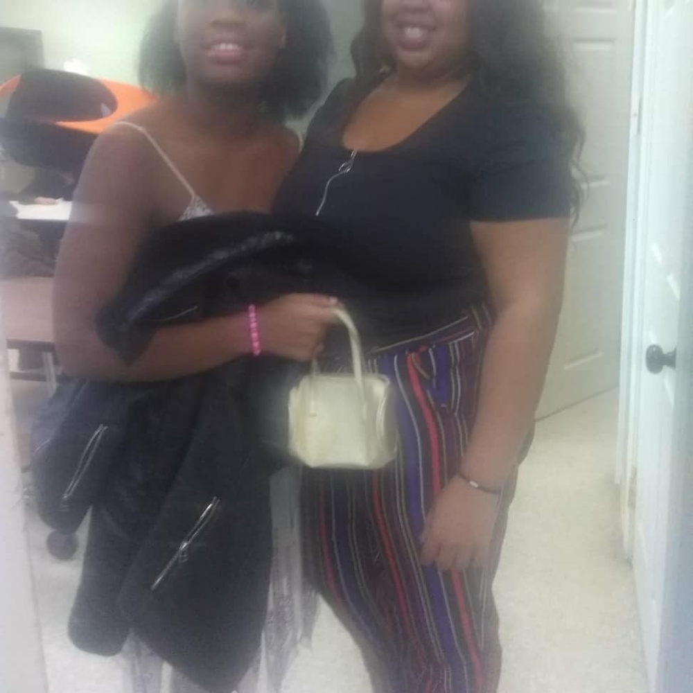 Meet your Posher, Taiwankneesha